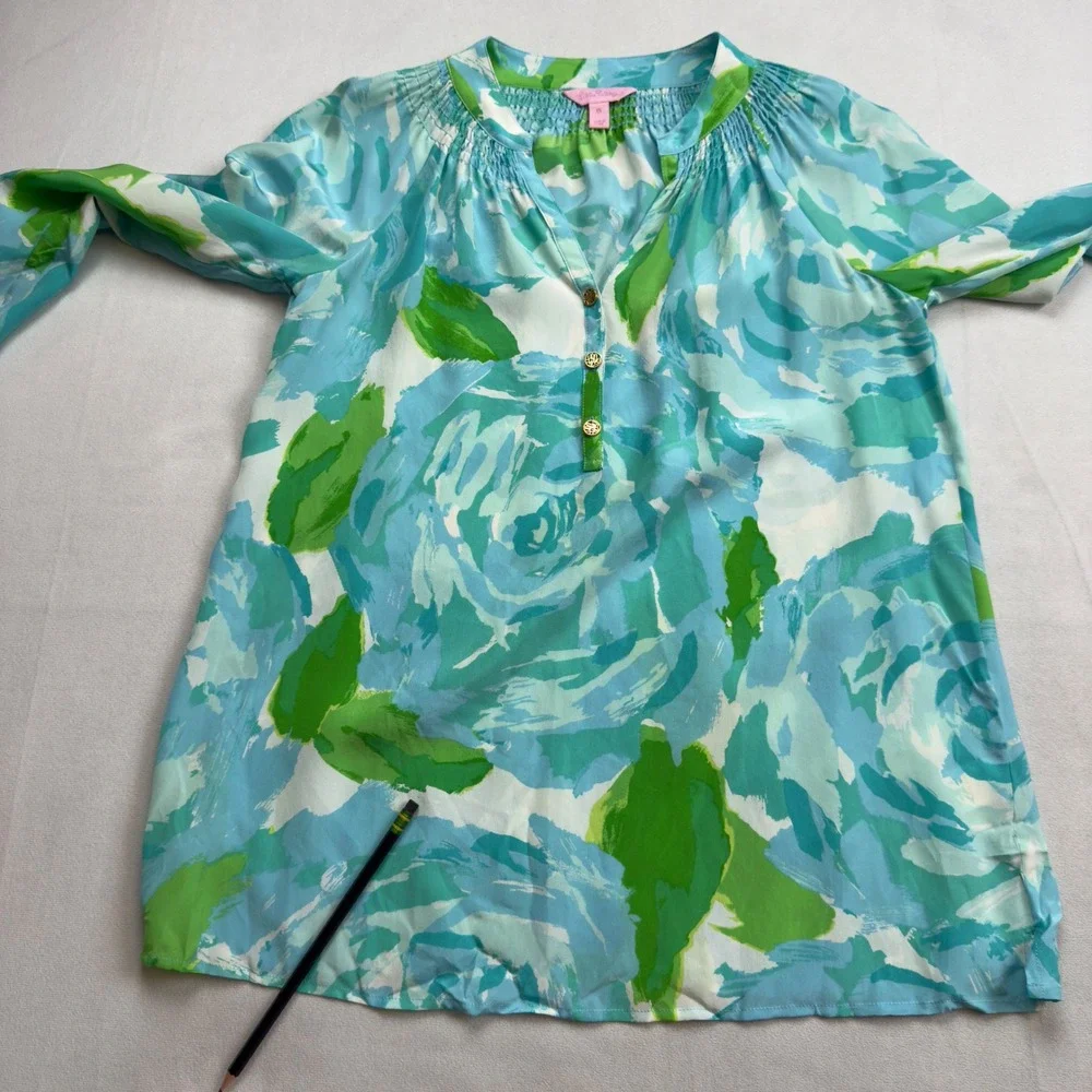 Lilly Pulitzer XS Elsa Silk Top First Impressions...FLAW spots on front & sleeve